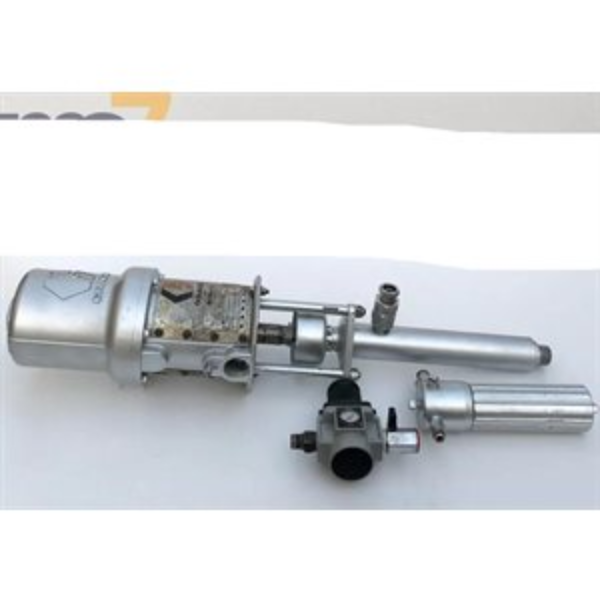 Monark Pump, 23:1 (Chrome)