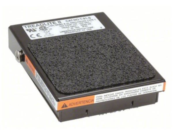 Lt. Duty Foot Switch, SPDT Contact Form, 125/120Vac, 1 NEMA Rating