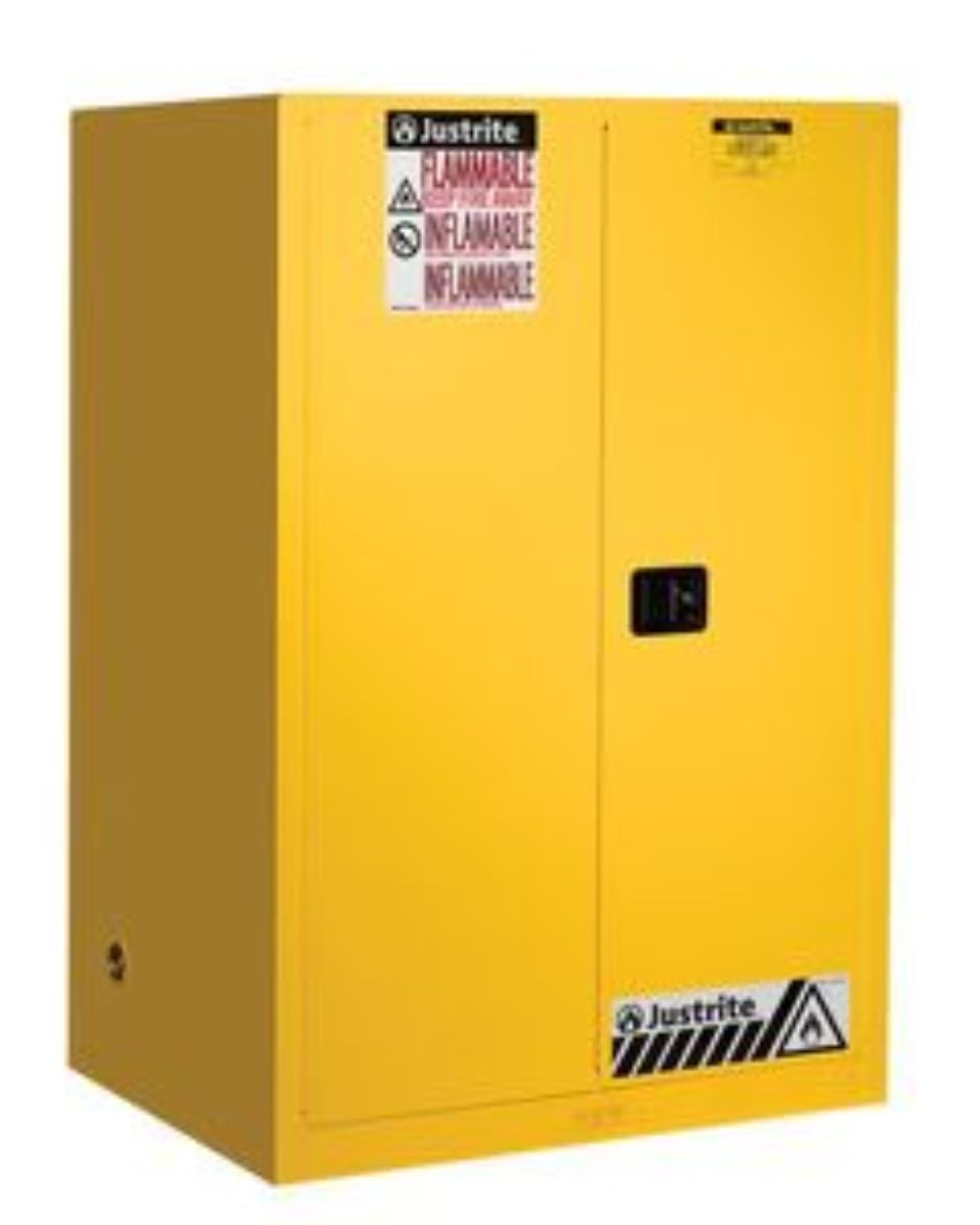 JR 899000.jpg