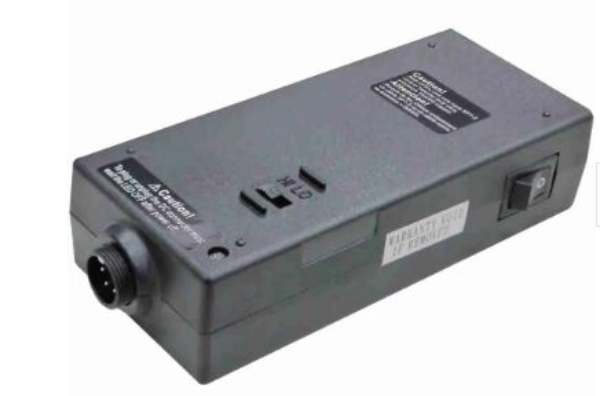 SUM SP-B32HL61T C6.JPG