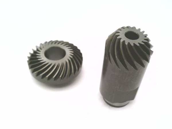 BEVEL PINION ASSEMBLY