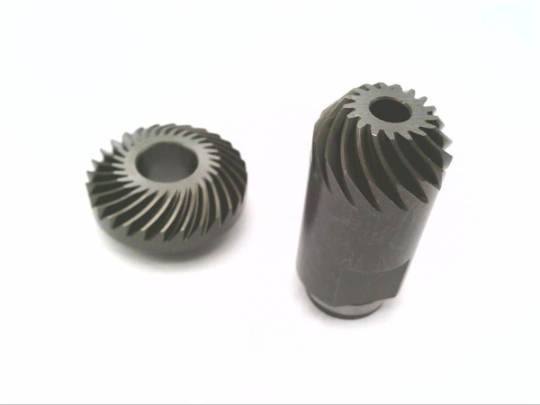 BEVEL PINION ASSEMBLY