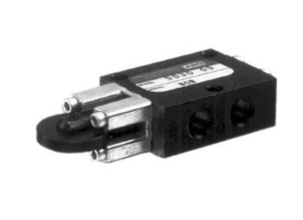 AA 5040-33.jpg