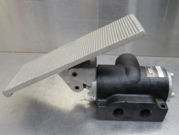 AA K313TS.jpg
