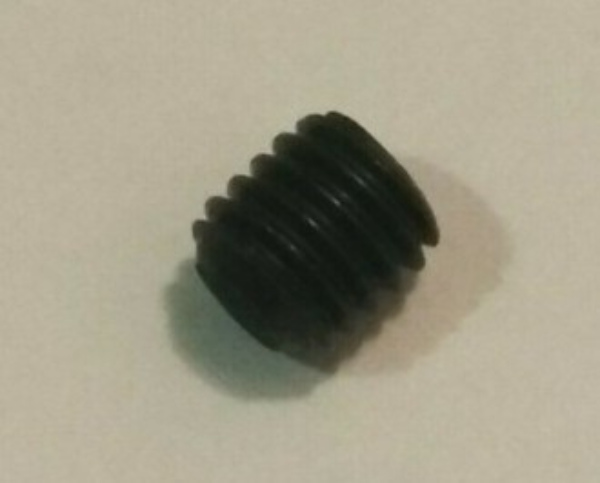 BLADE CHUCK SET SCREW