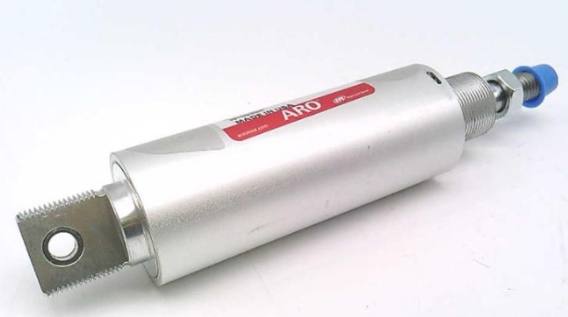 AA 2420-1009-035.jpg