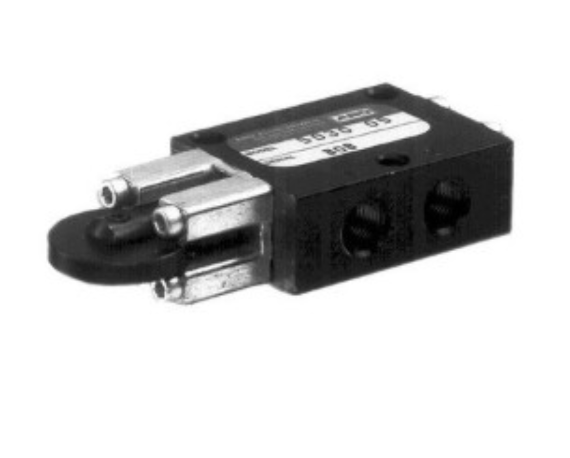 AA 5031-32.jpg