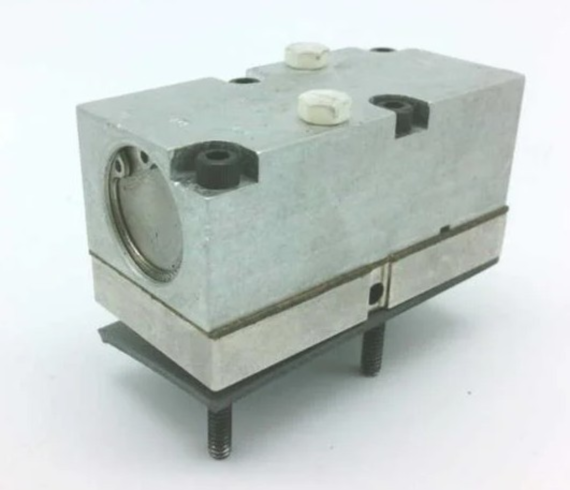 AA 59892.jpg