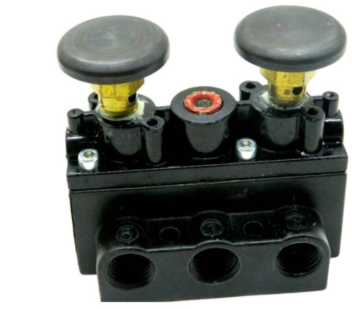 AA A212BD.jpg